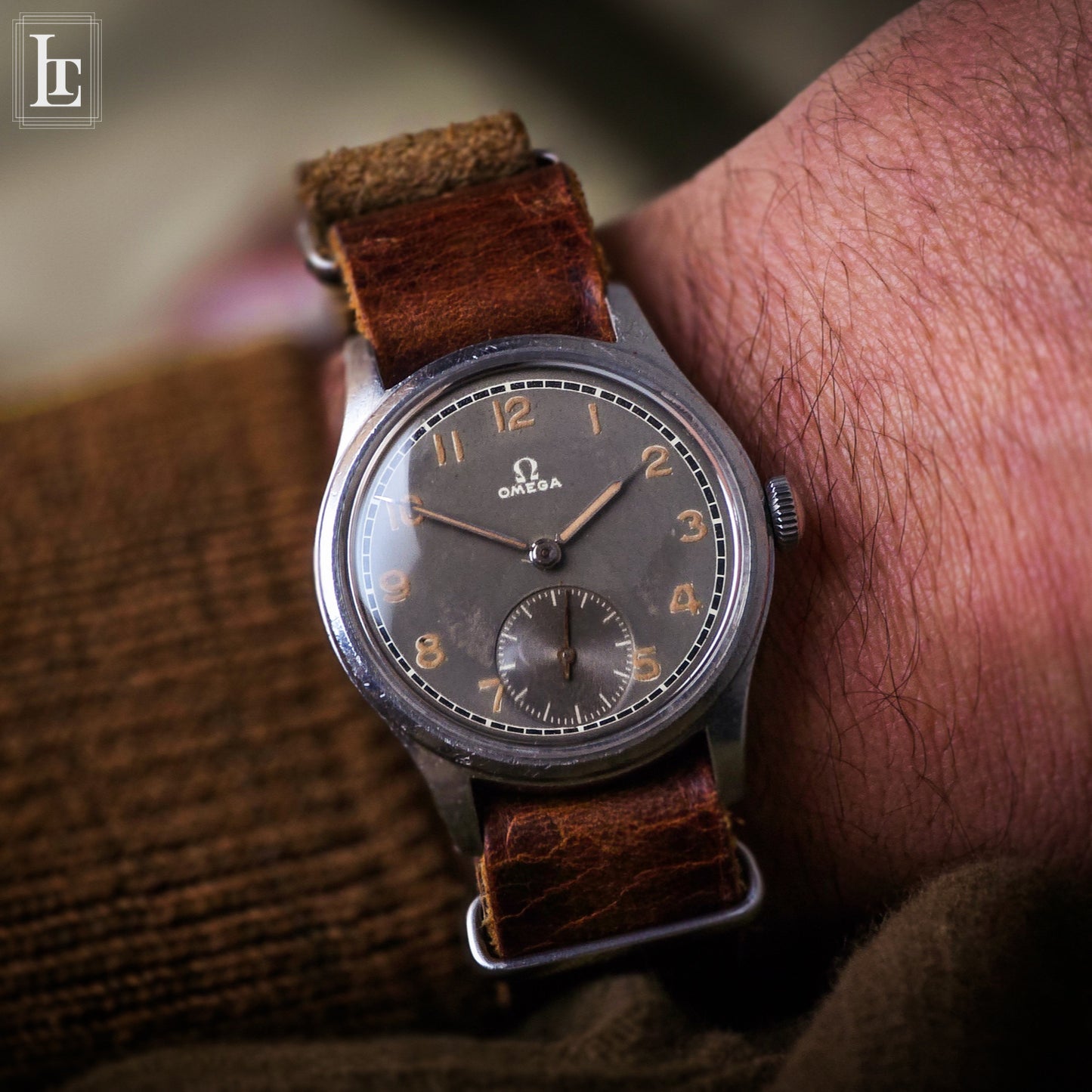 Omega classic military Ref. 2383-4