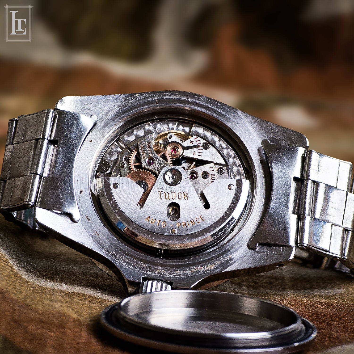 Tudor Submariner 7928 chapter ring gilt - Main Image