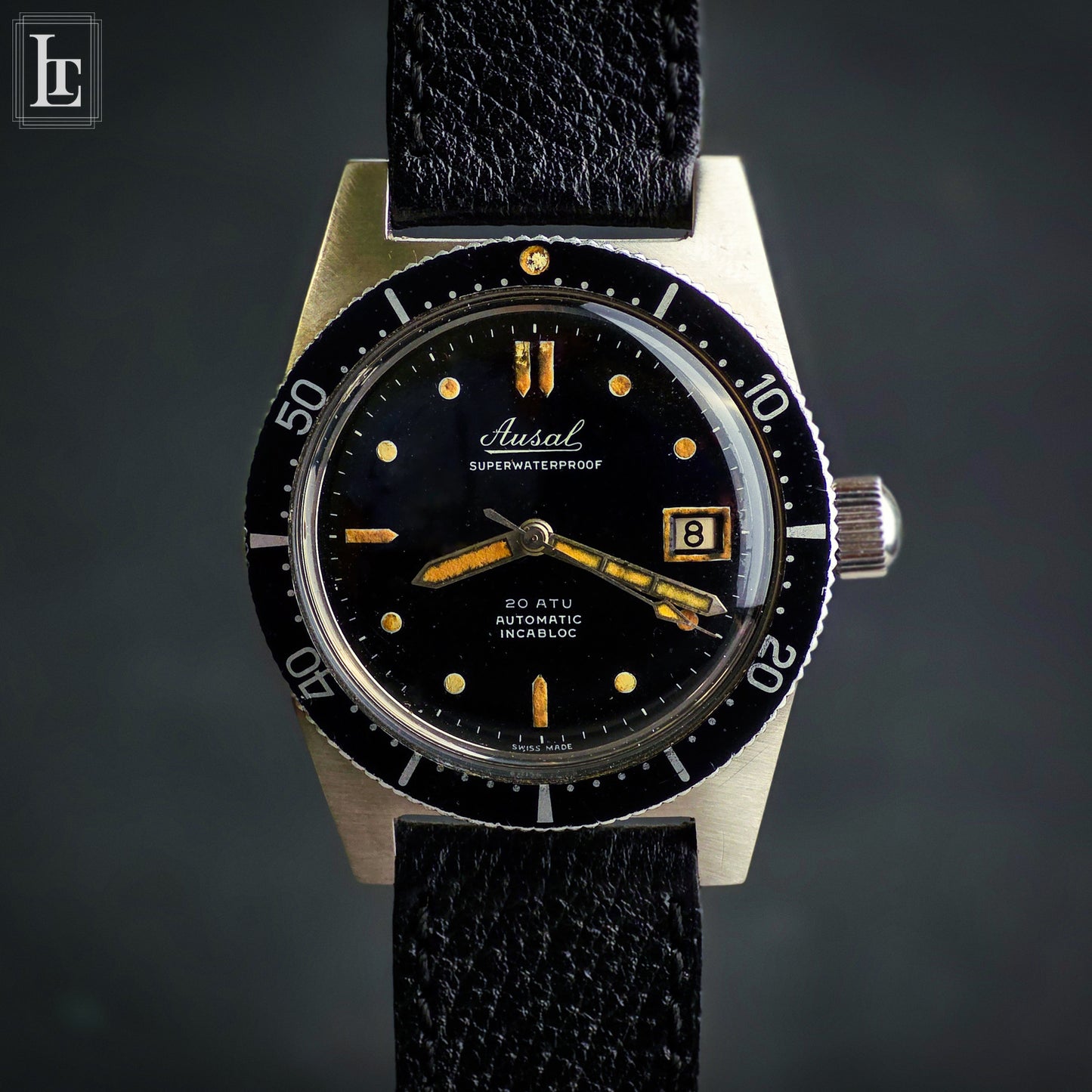 Ausal 666 feet skin diver