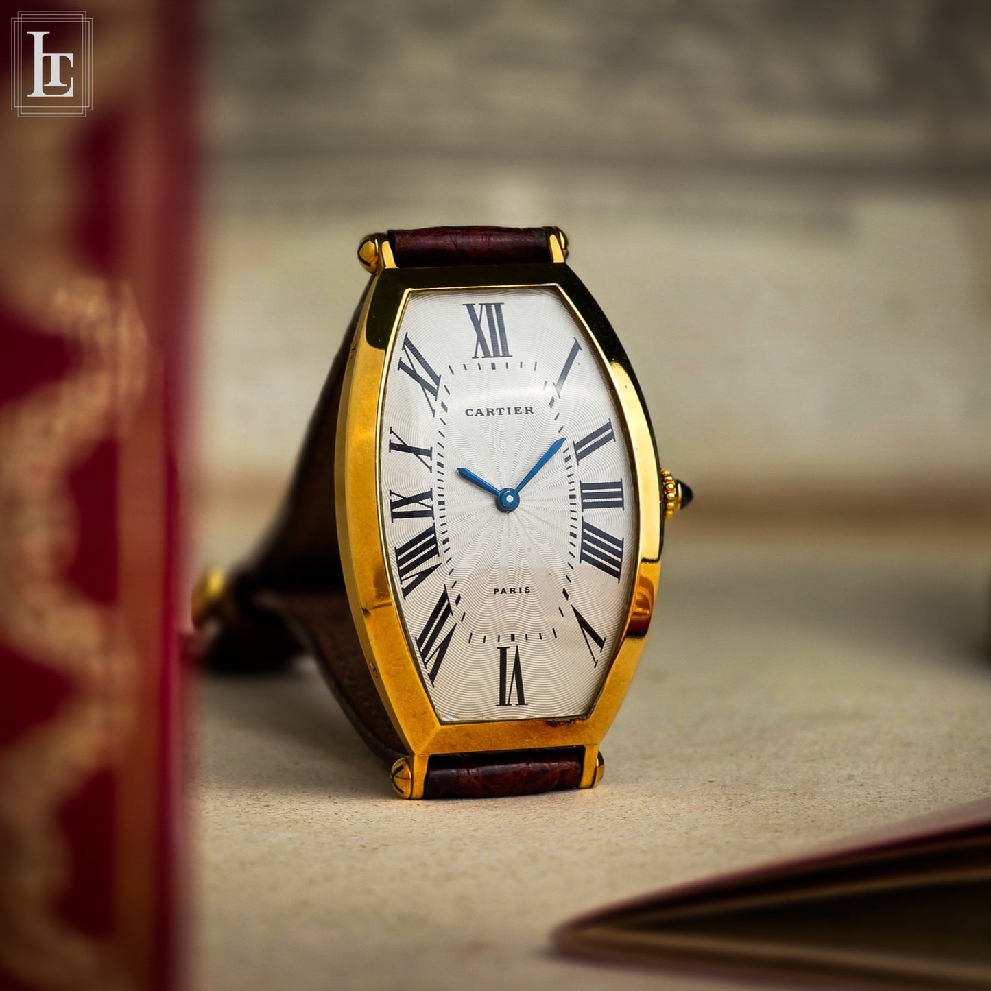 Cartier Tonneau Grand Taille yg