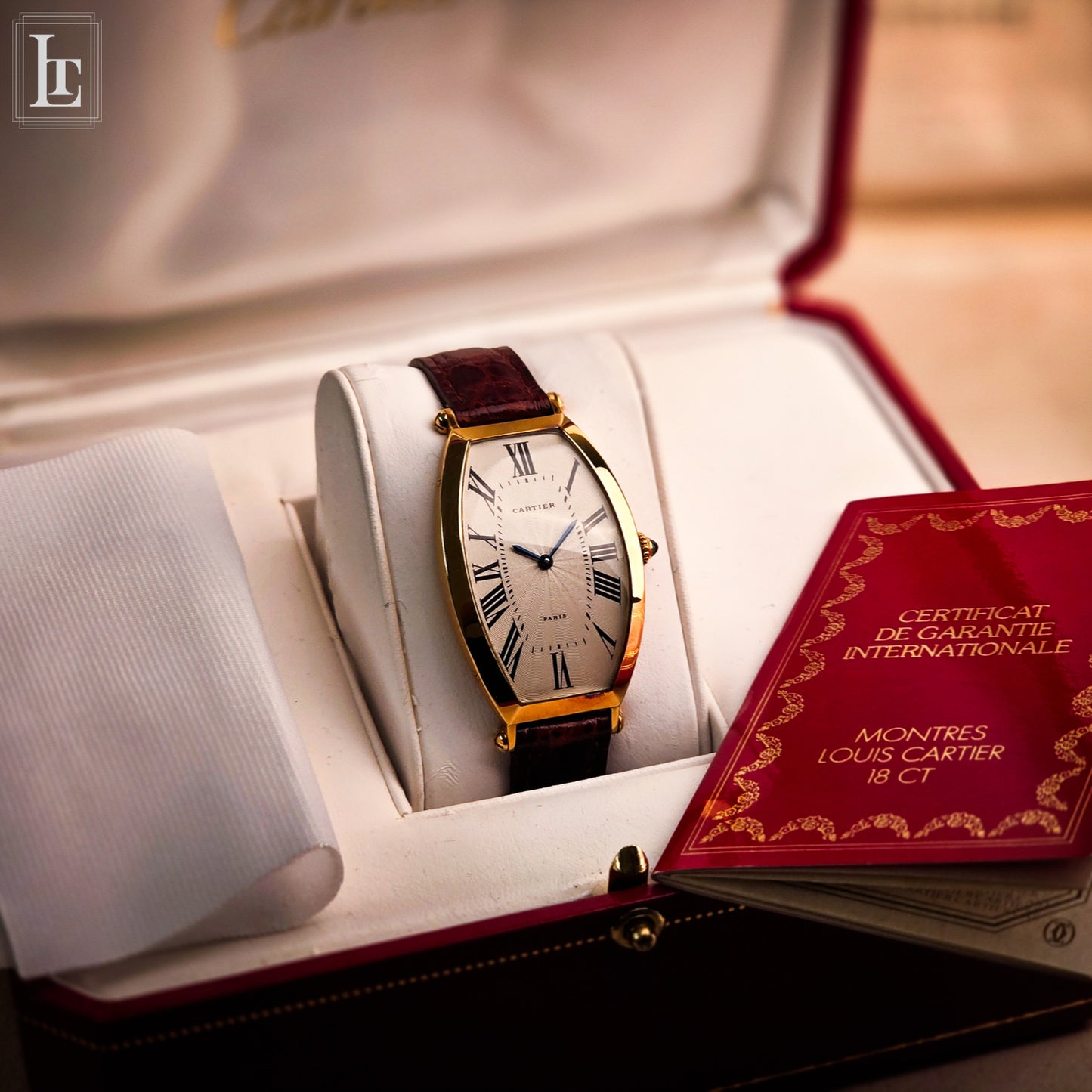 Cartier Tonneau Grand Taille yg