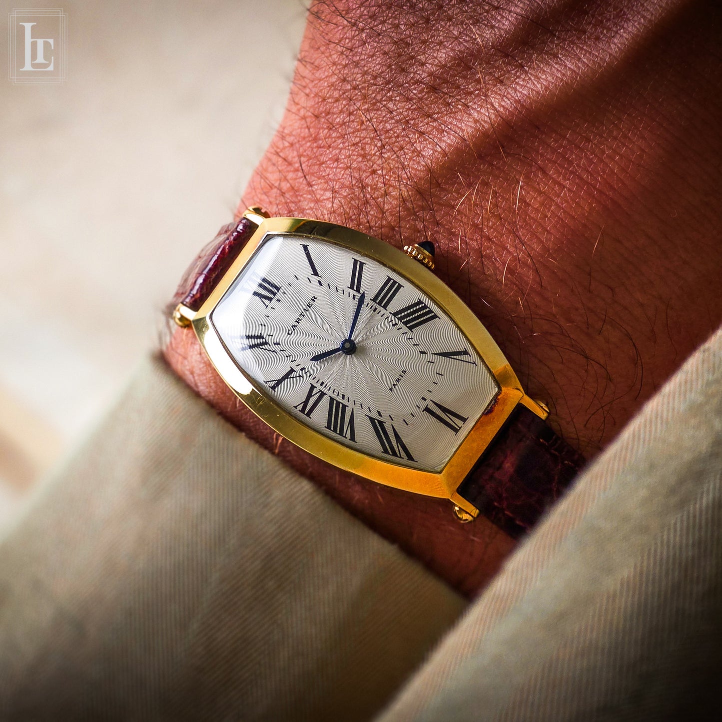 Cartier Tonneau Grand Taille yg
