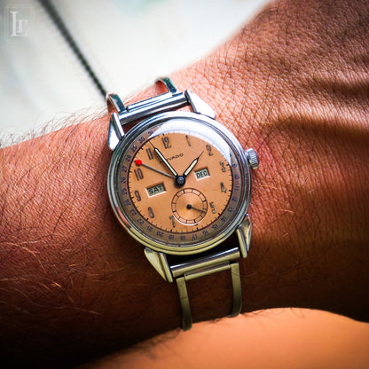 Movado Calendograph Salmon