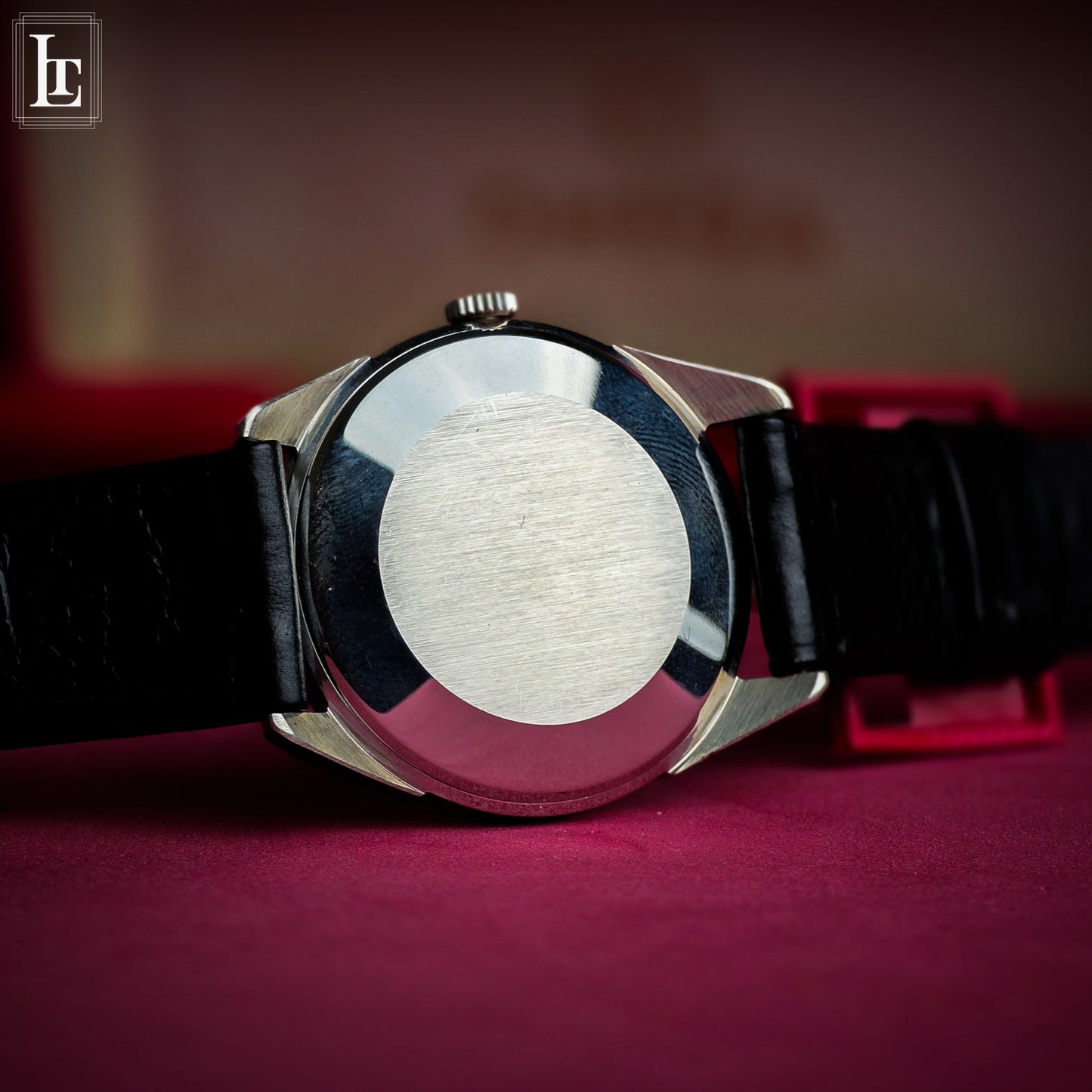 Omega Classic NOS