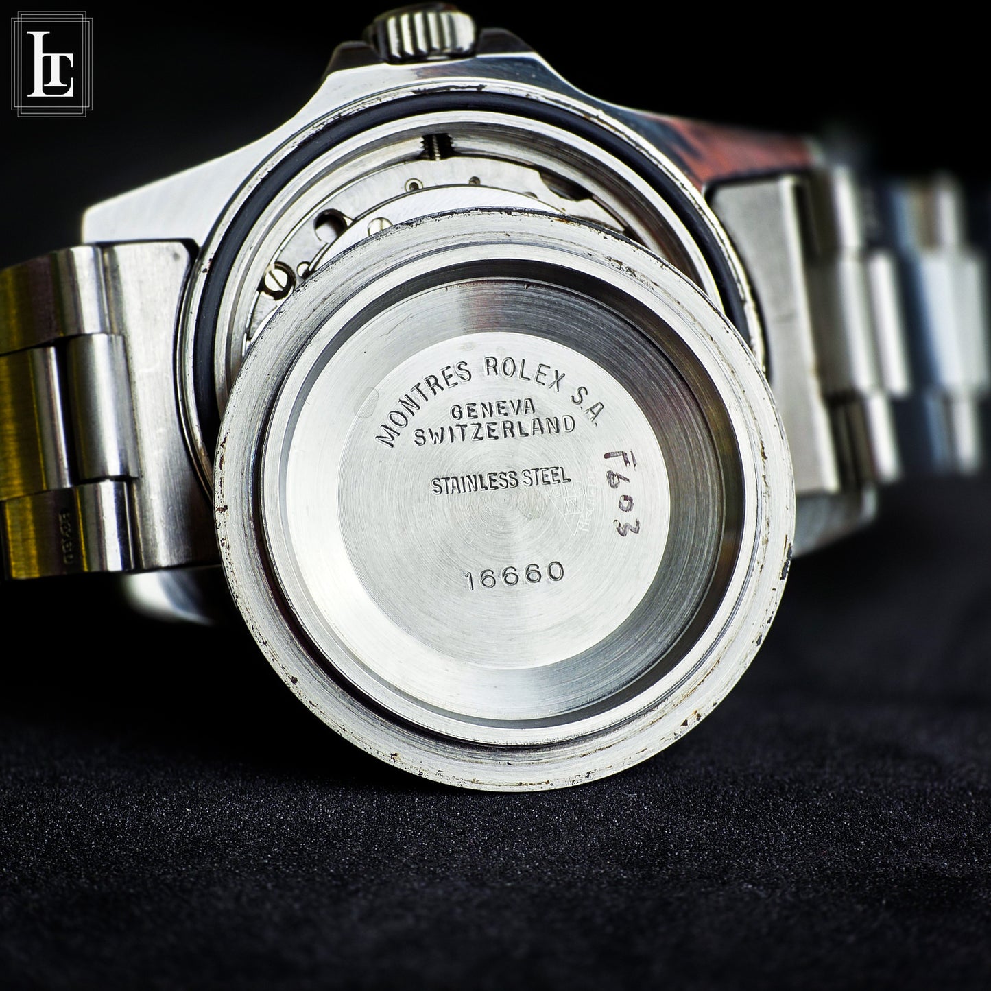 Rolex Sea-Dweller 16660  b&p