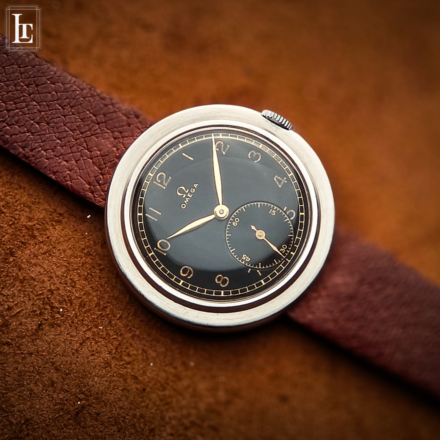 Omega UFO Disco Volante nero gilt