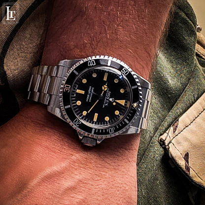 Rolex Submariner 5513 Maxi Dial MK4 Full Set