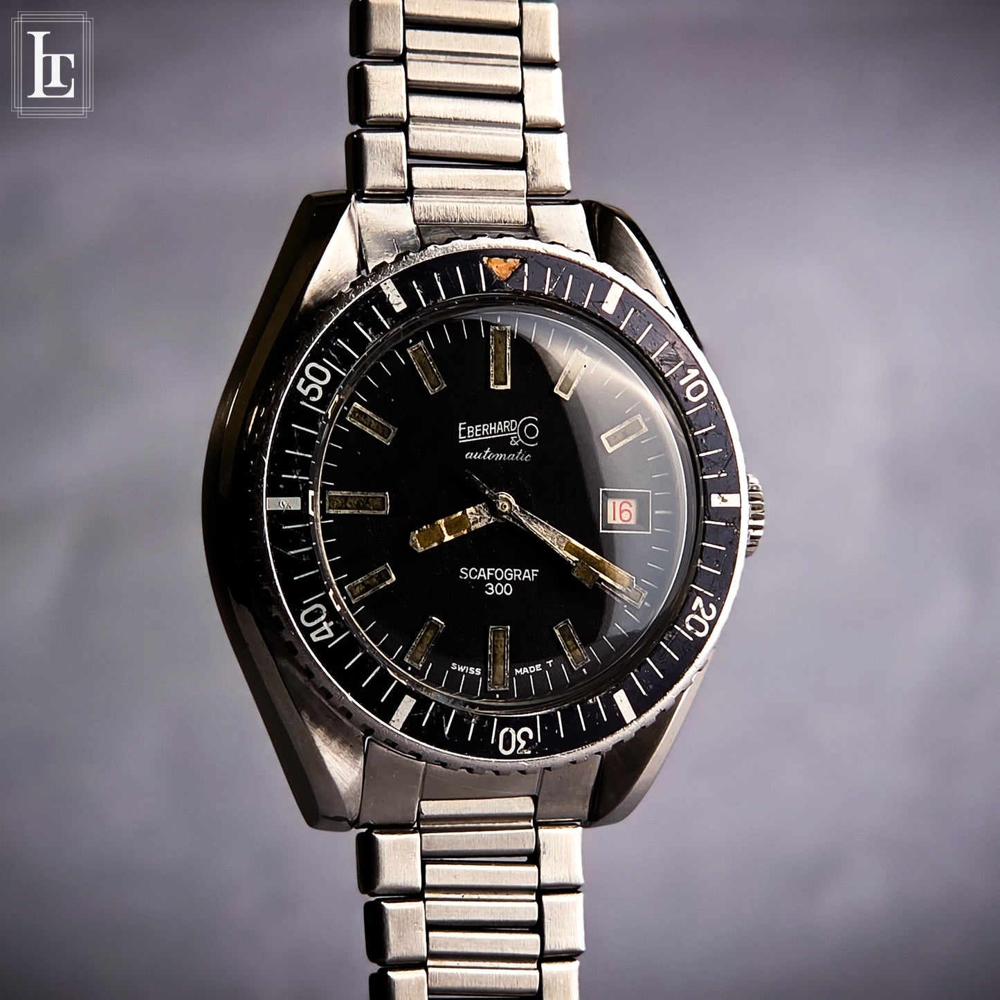 Eberhard Scafograf 300 with bracelet