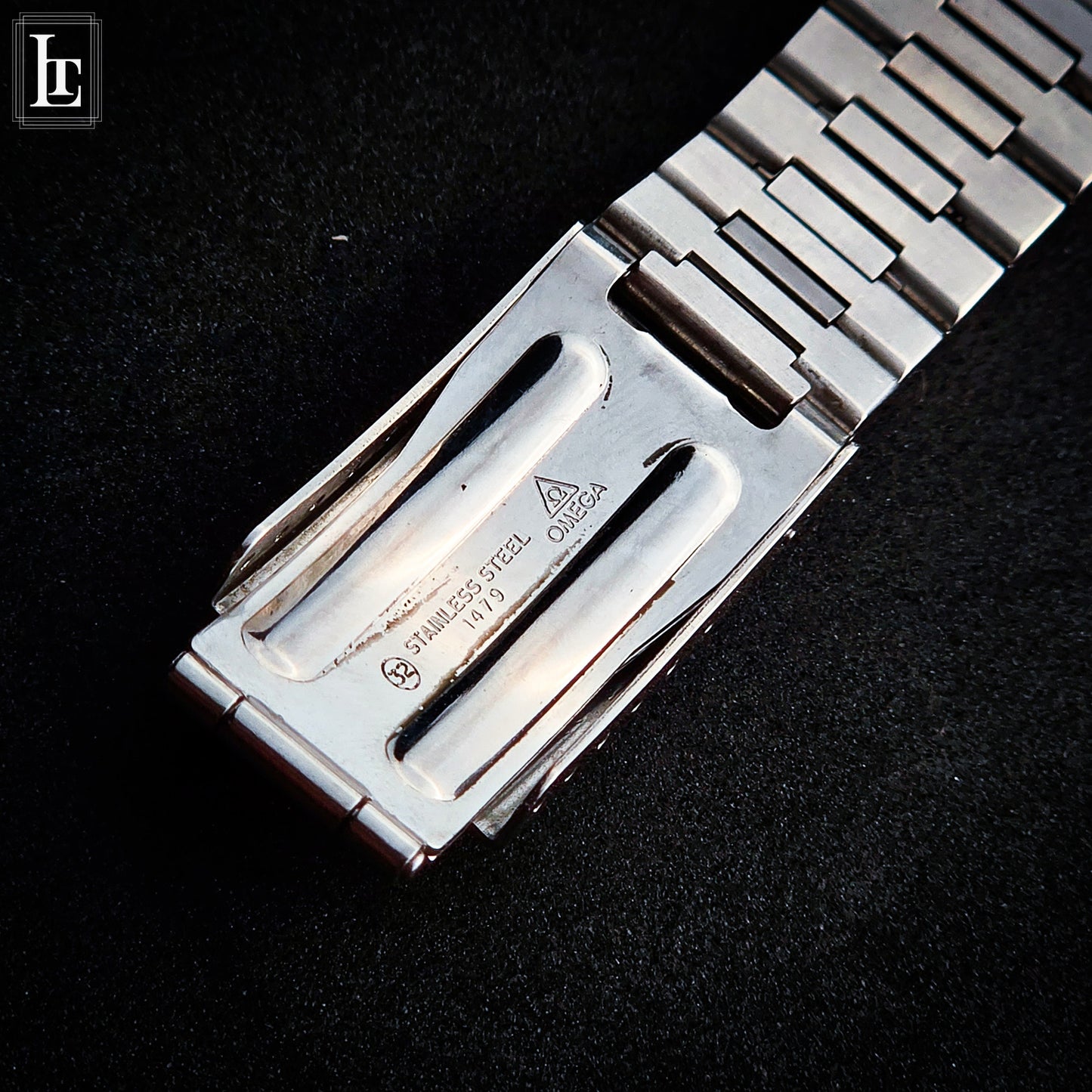 Omega Speedmaster Moonwatch Ref 145.022