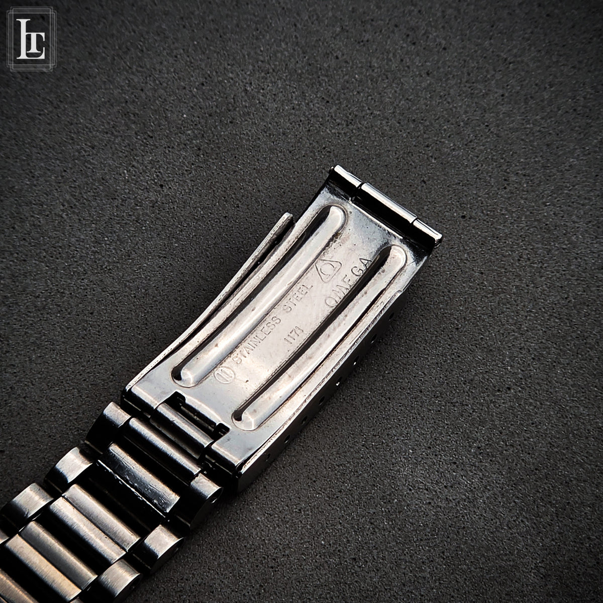 Omega Speedmaster Mark II, ref. 145.014, 1970, chiusura