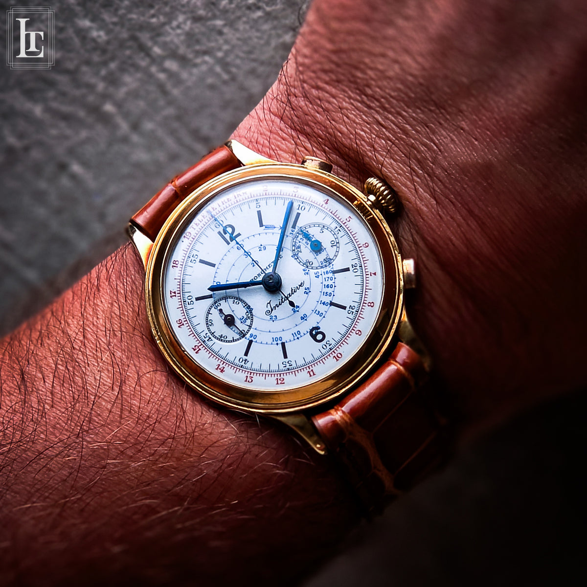 Initiative chronograph oversize gold V22
