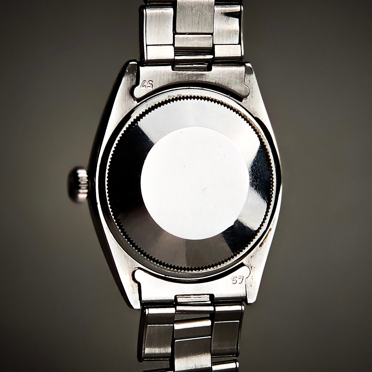 Rolex Date 1500 riveted