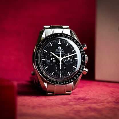 Omega Speedmaster Moonwatch Luminova