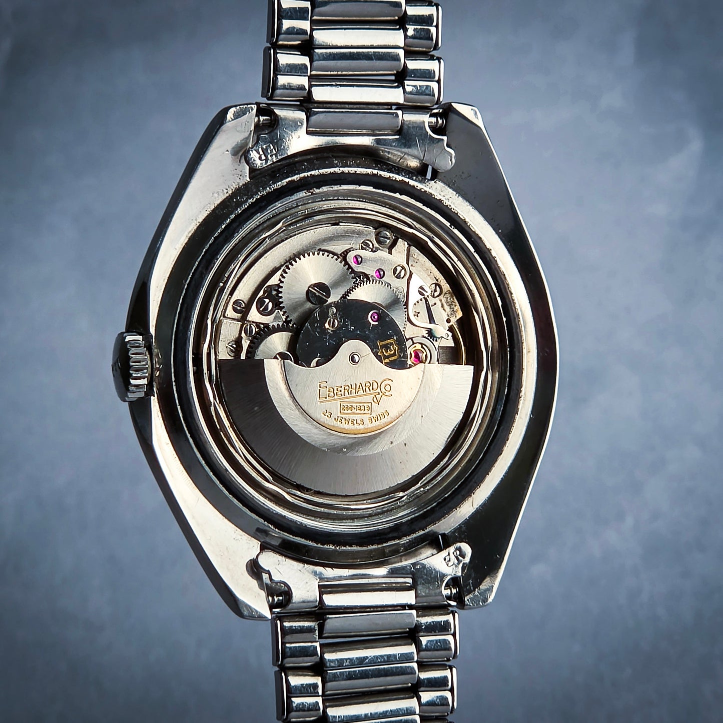 Eberhard Scafograf 300 with bracelet