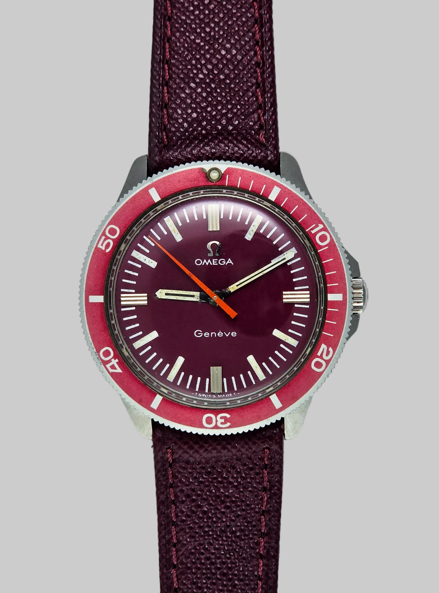 Omega Genève "Ancoretta" Ref. 135.042 Burgundy