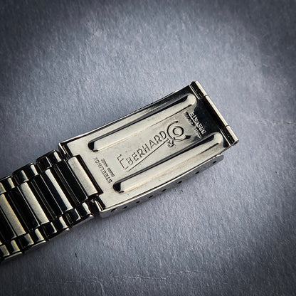 Eberhard Scafograf 300 with bracelet