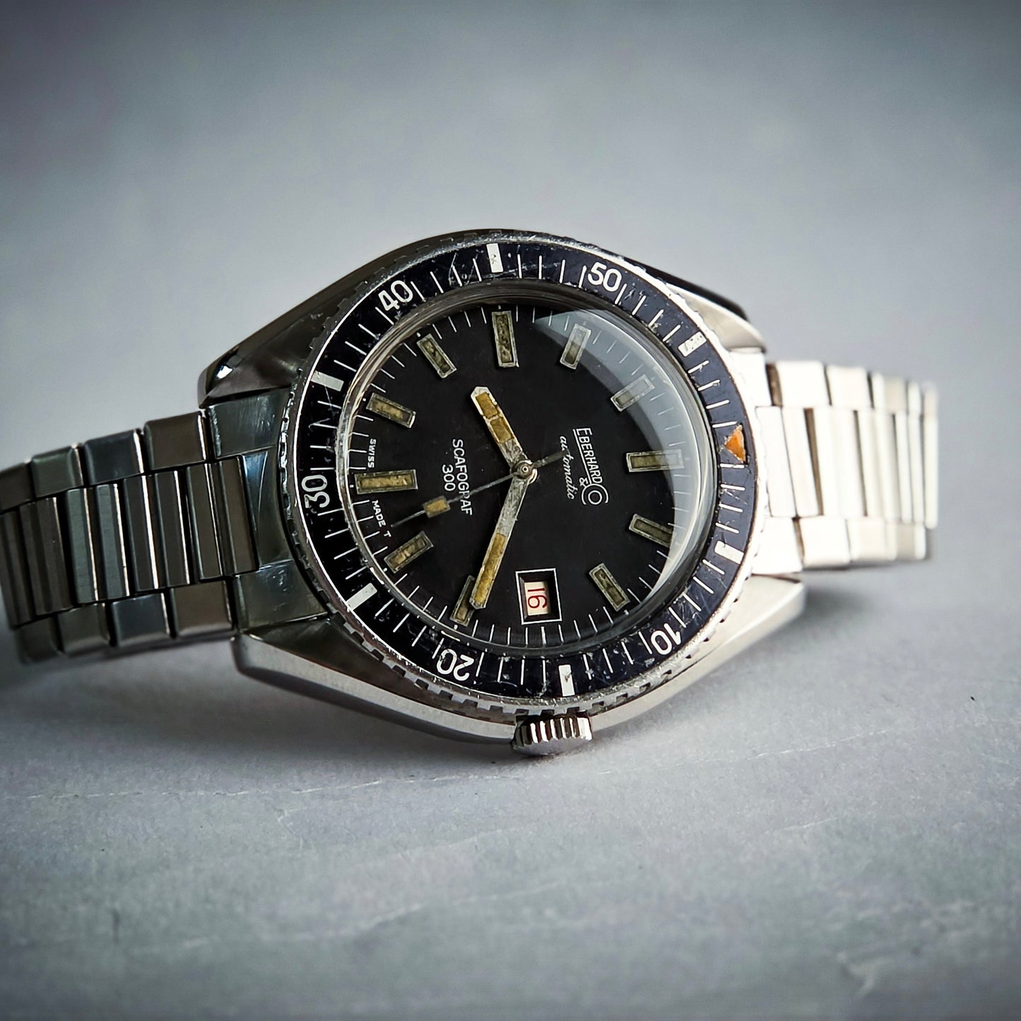 Eberhard Scafograf 300 with bracelet