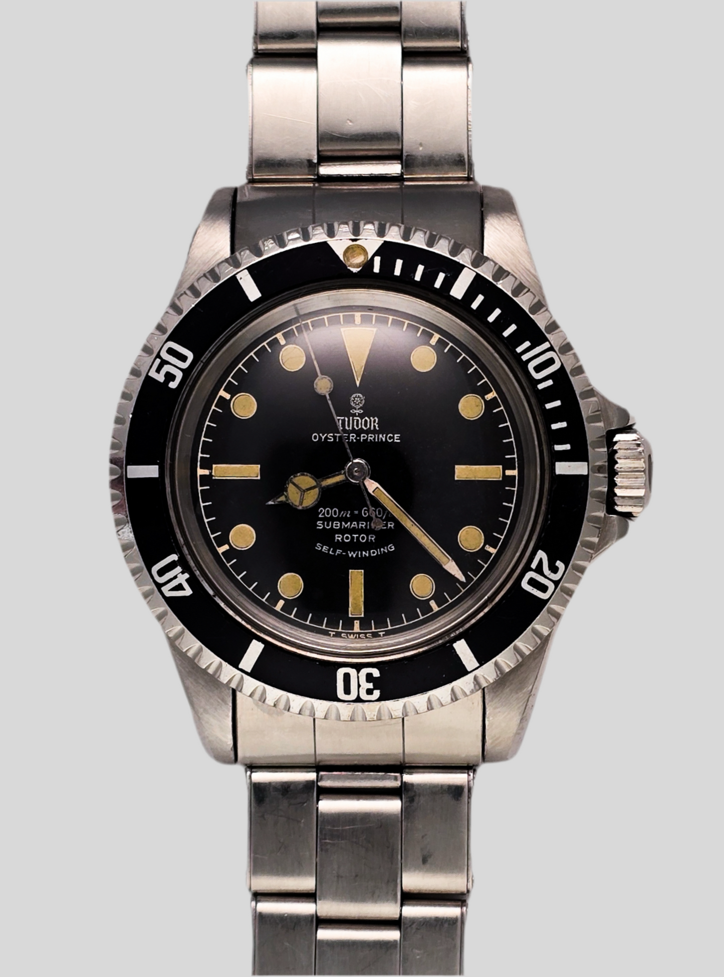 Tudor Submariner 7928 chapter ring gilt