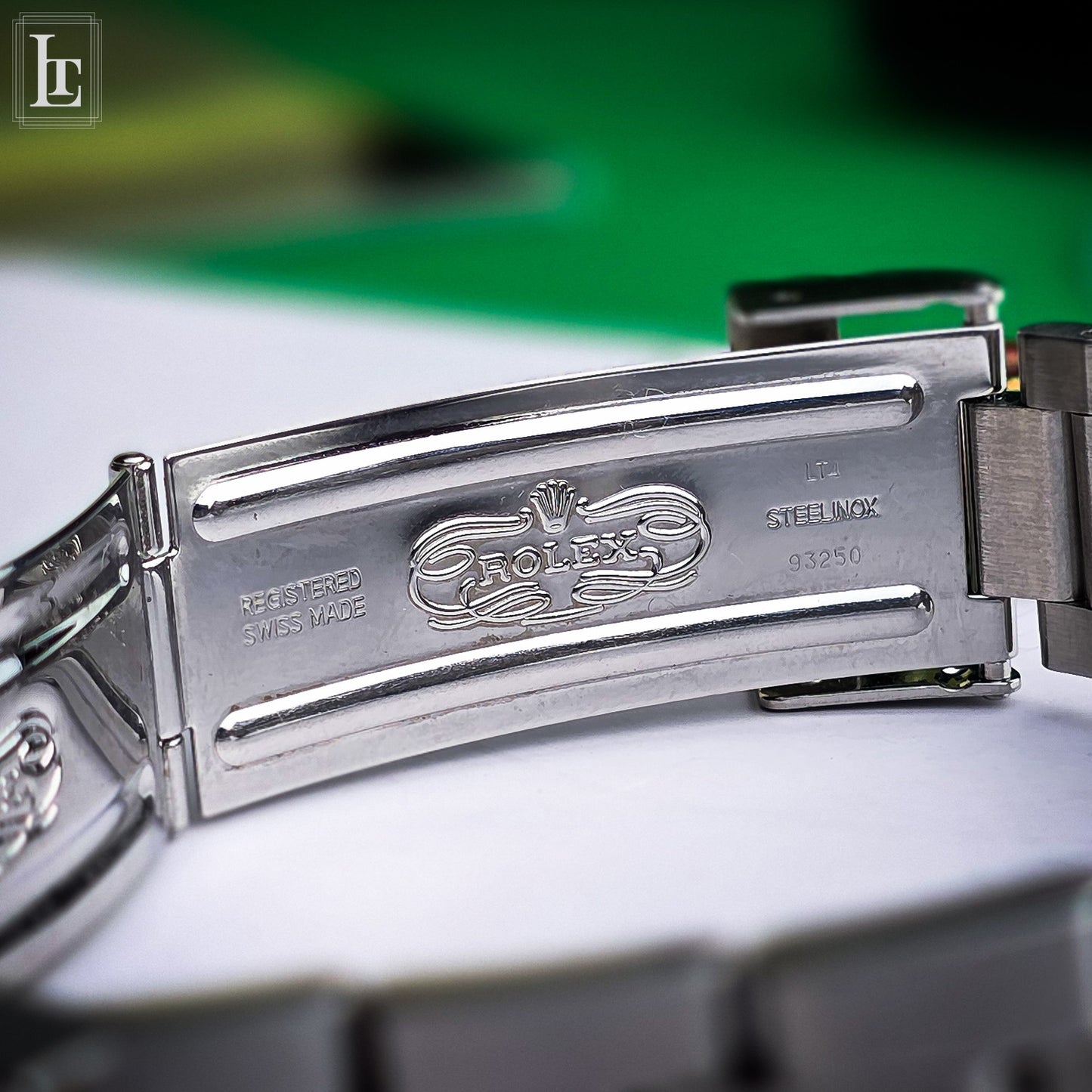 Rolex Submariner 16610 LV “Kermit”