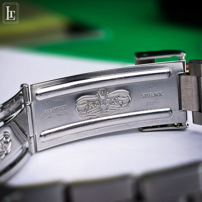 Rolex Submariner 16610 LV “Kermit”