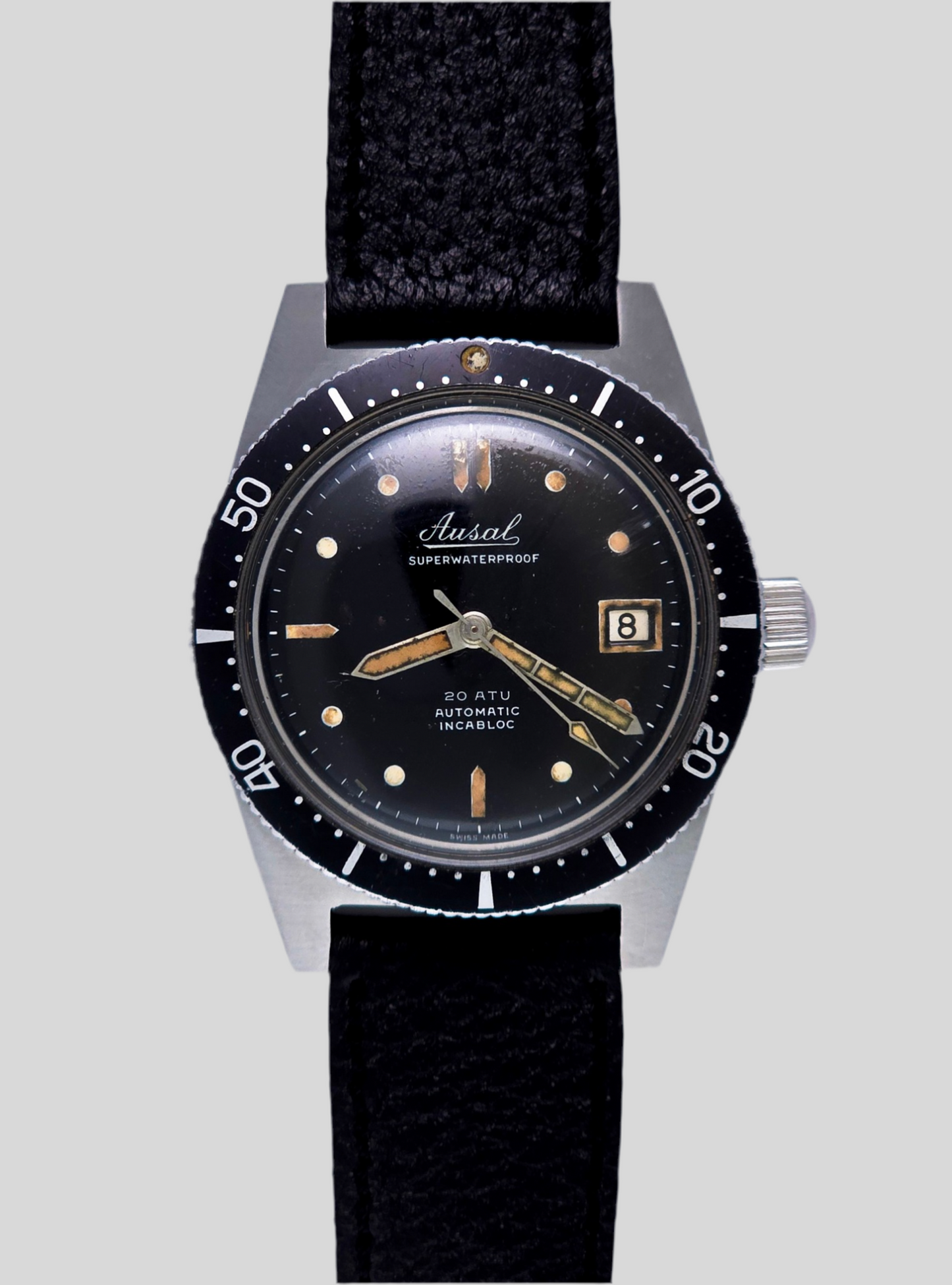 Ausal 666 feet skin diver